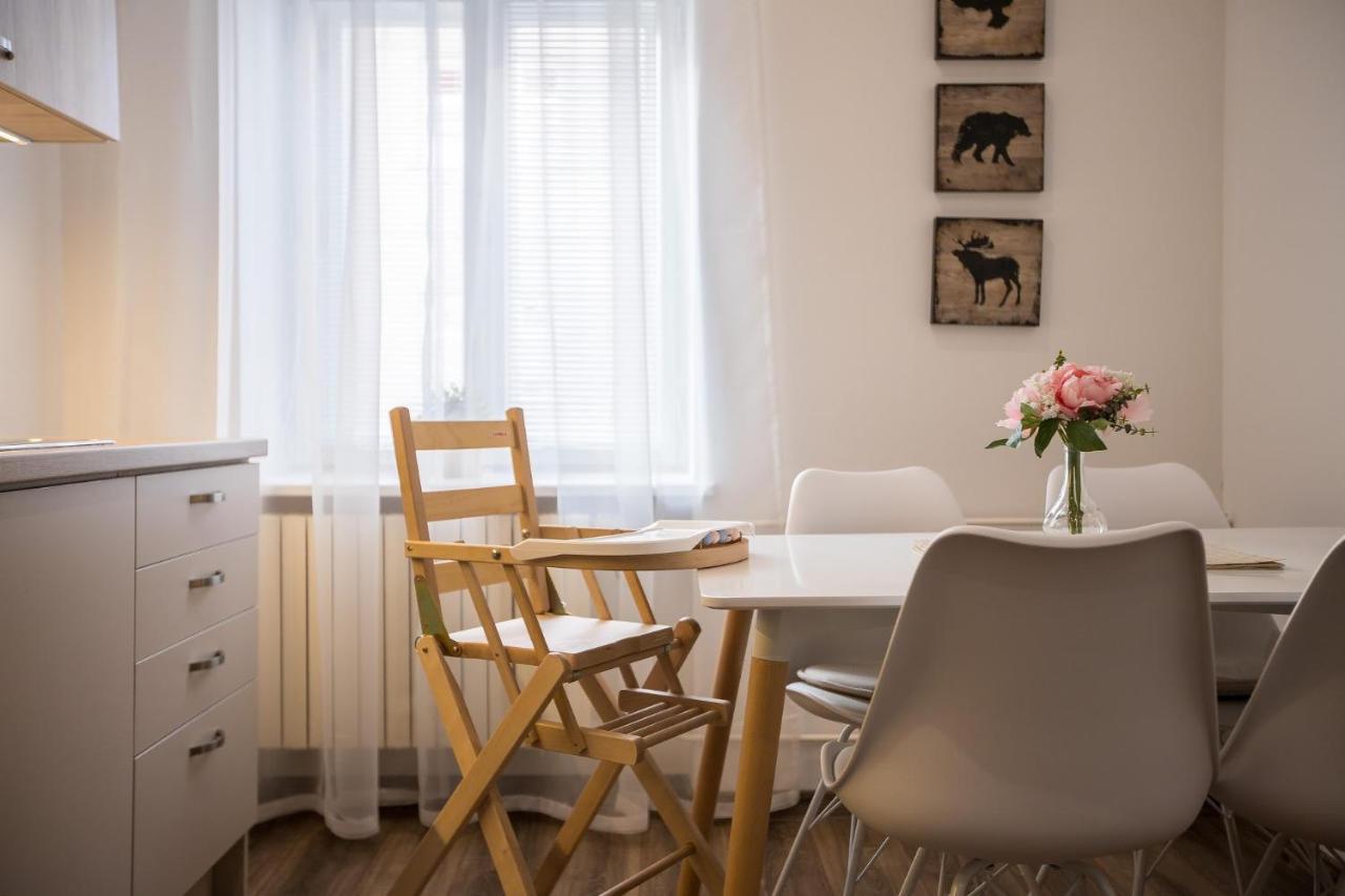 Family Apartment Ostrava Exteriör bild