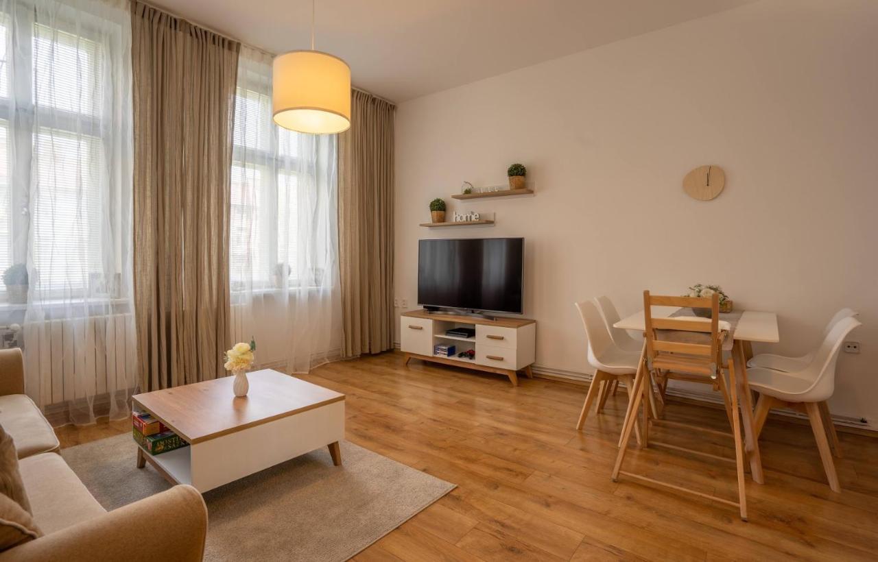 Family Apartment Ostrava Exteriör bild