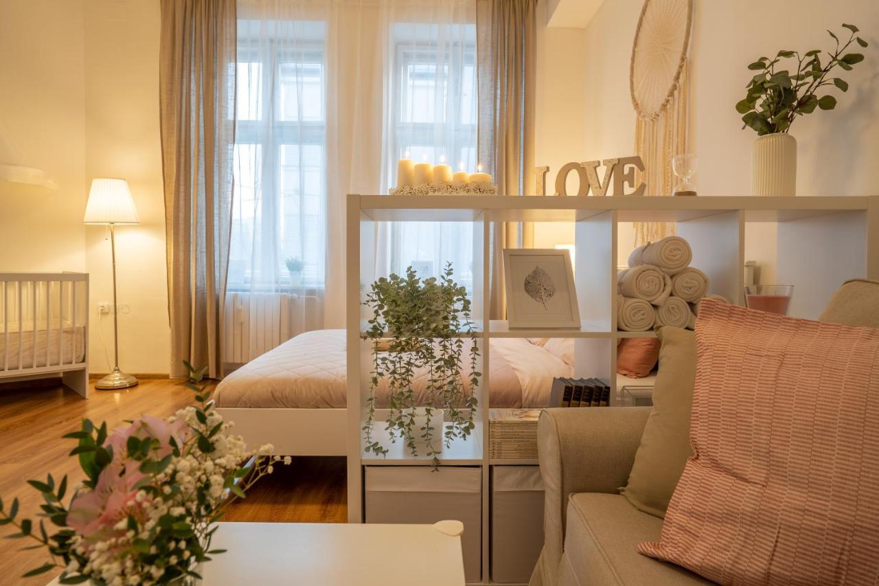 Family Apartment Ostrava Exteriör bild